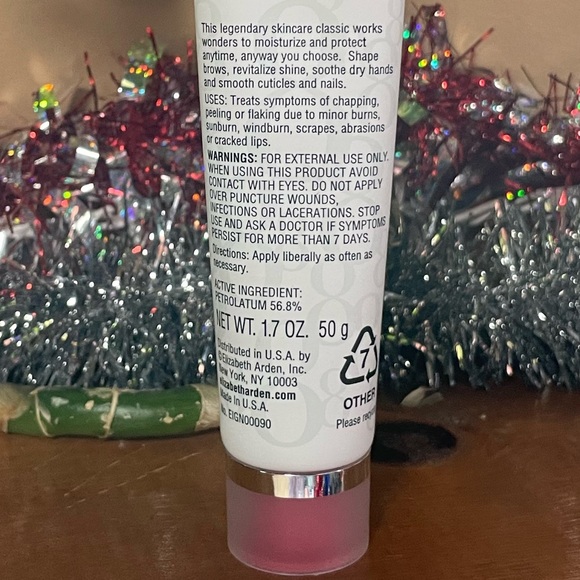 ELIZABETH ARDEN EIGHT HOUR CREAM 4~PIECE SET. - Picture 4 of 6